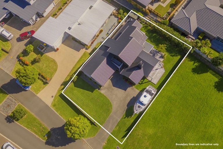Photo of property in 14 Leeward Drive, Whitianga, 3510