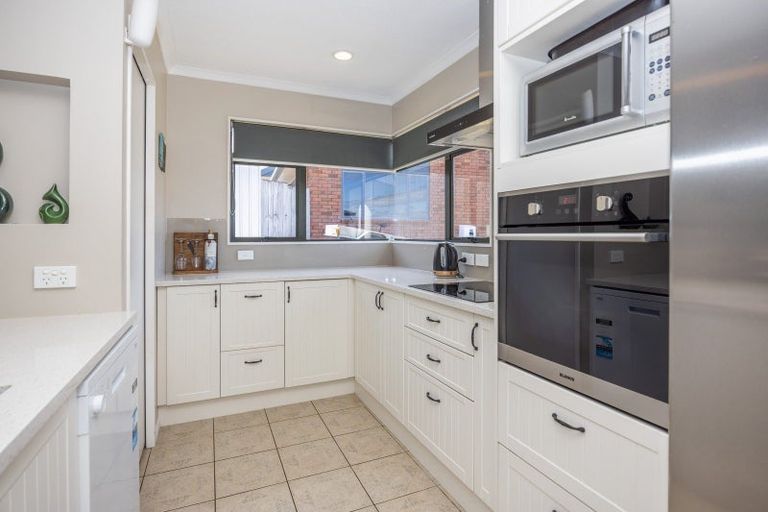 Photo of property in 66 Ayrshire Drive, Grandview Heights, Hamilton, 3200