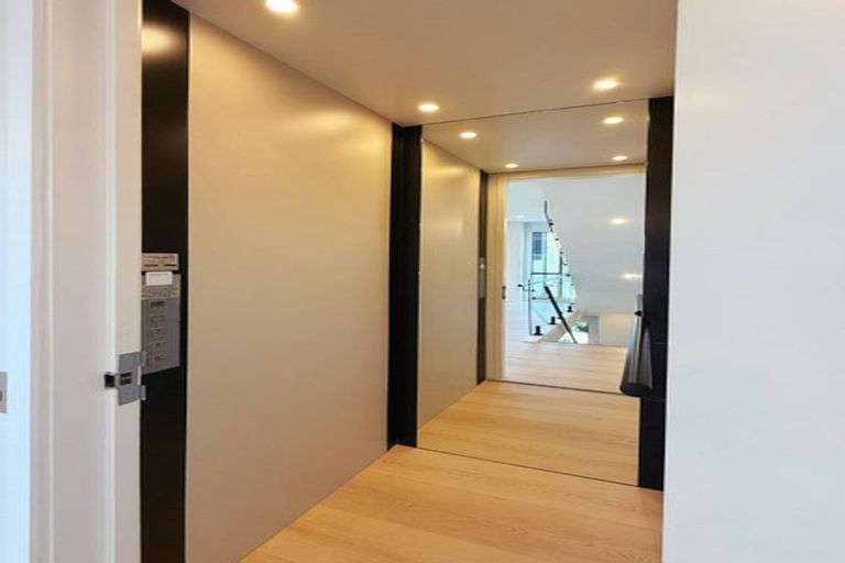 Photo of property in 8 Bracken Avenue, Takapuna, Auckland, 0622