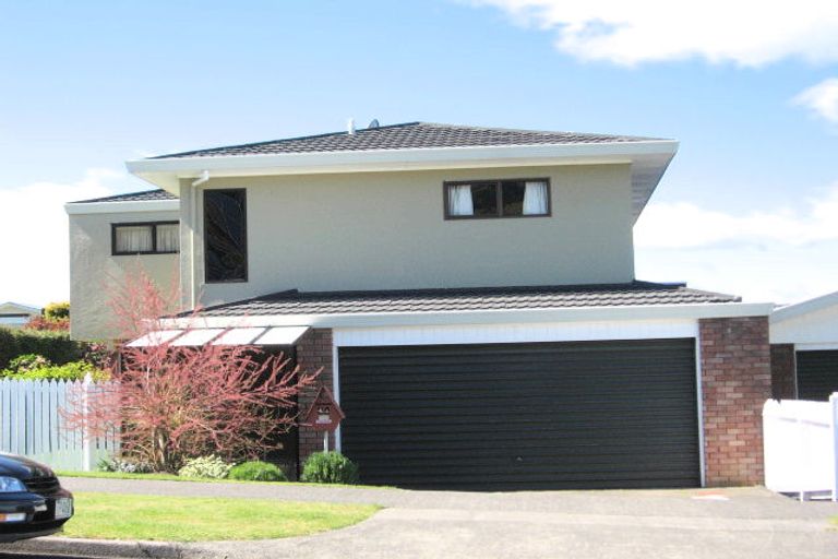 Photo of property in 4 Reeves Road, Acacia Bay, Taupo, 3330