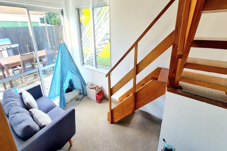 Photo of property in 90 King Street, Taradale, Napier, 4112