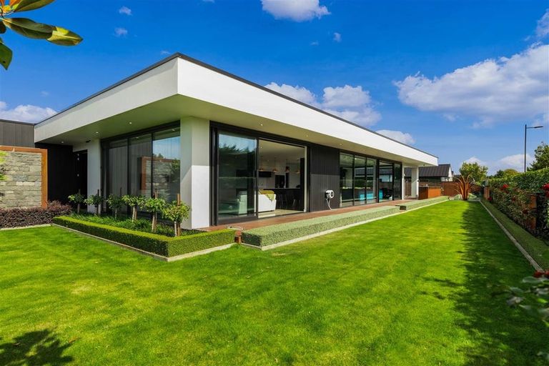 Photo of property in 2 Mersham Drive, Prebbleton, 7604