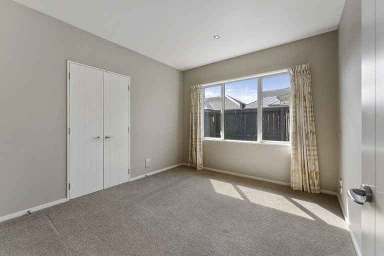 Photo of property in 2/12 Mounter Avenue, Northwood, Christchurch, 8051