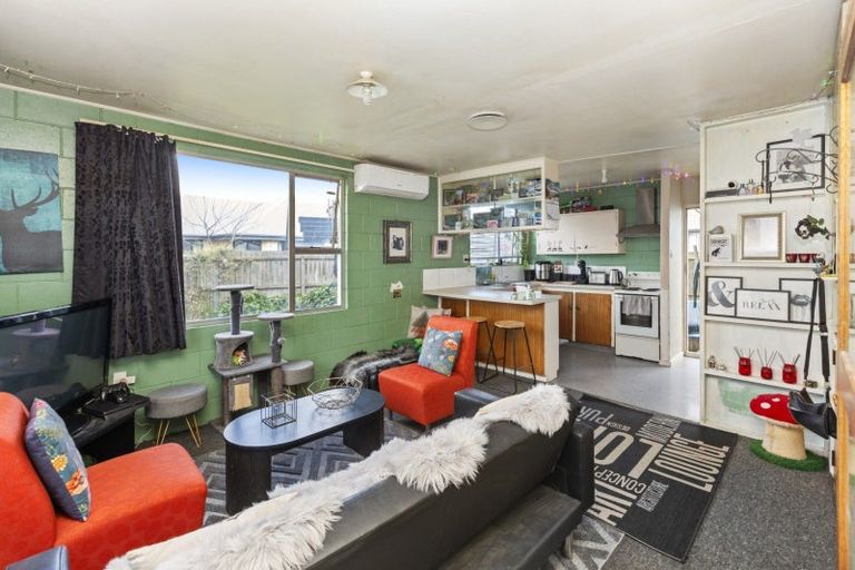 Photo of property in 65 Springs Road, Hornby, Christchurch, 8042