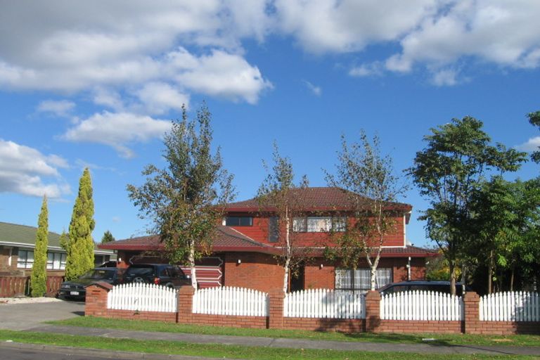 Photo of property in 9 Camden Place, Papatoetoe, Auckland, 2025