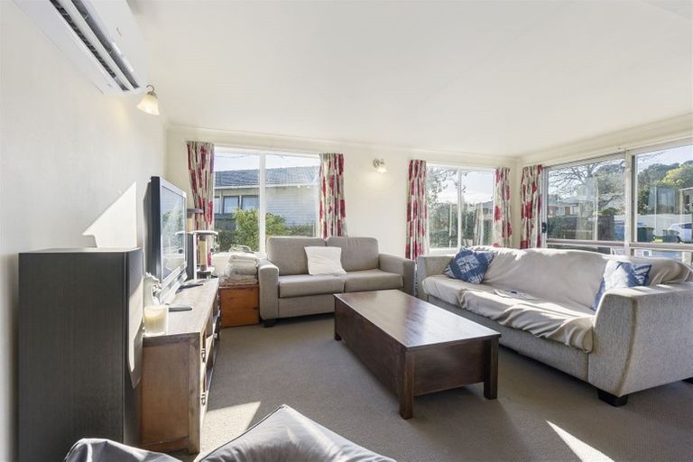 Photo of property in 37 Minaret Drive, Bucklands Beach, Auckland, 2014