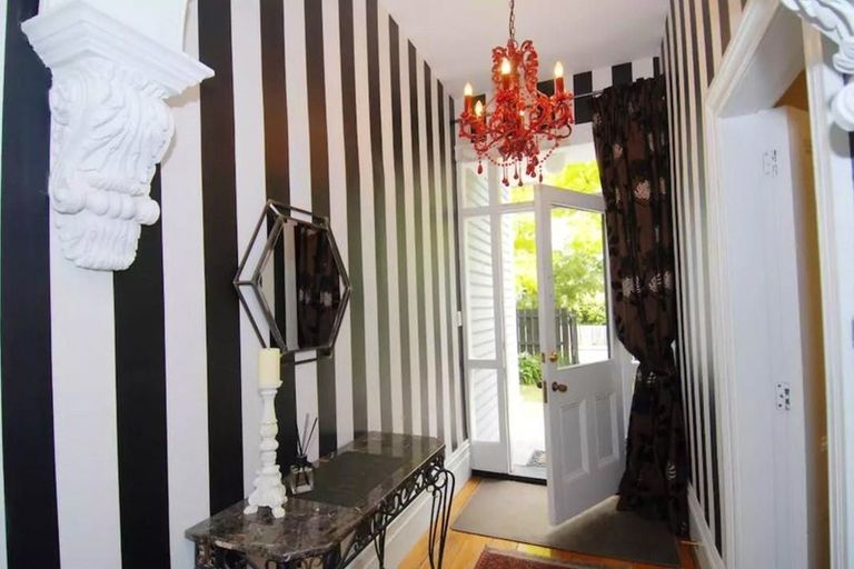 Photo of property in 4 Bronte Place, Waltham, Christchurch, 8023