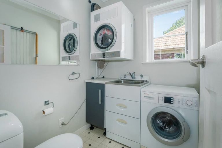 Photo of property in 544 Broadway, Strathmore Park, Wellington, 6022