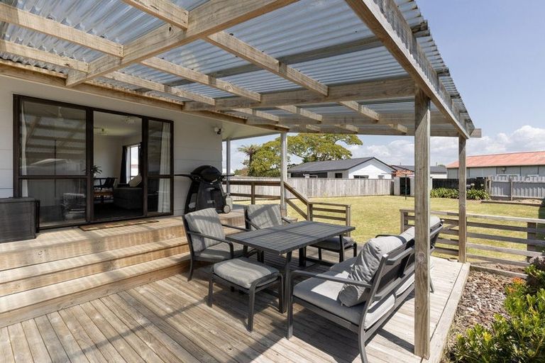 Photo of property in 74 College Road, Edgecumbe, 3120