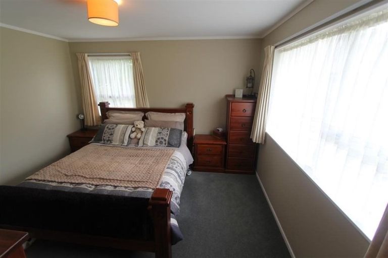 Photo of property in 27b Shackle Lane, Whitby, Porirua, 5024