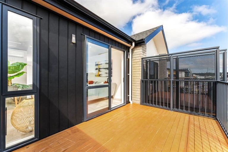 Photo of property in 8 Parenga Lane, Kumeu, 0810