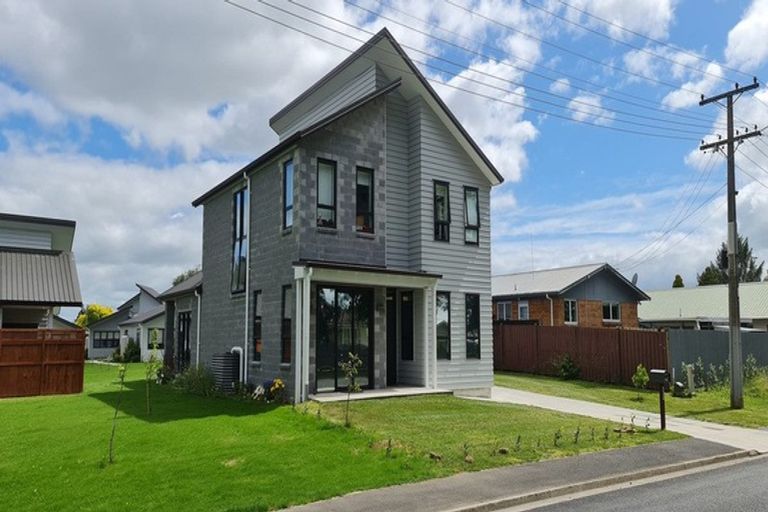 Photo of property in 11u1 Mardon Road, Enderley, Hamilton, 3214