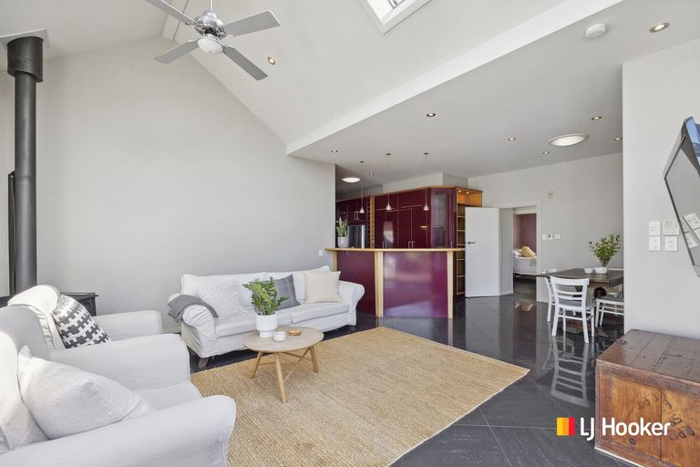 Photo of property in 85 Hargest Crescent, Saint Clair, Dunedin, 9012