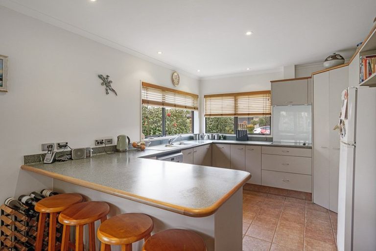 Photo of property in 35 Regent Drive, Paraparaumu Beach, Paraparaumu, 5032
