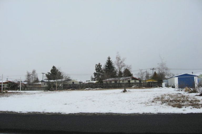 Photo of property in 23 Simons Street, Twizel, 7901