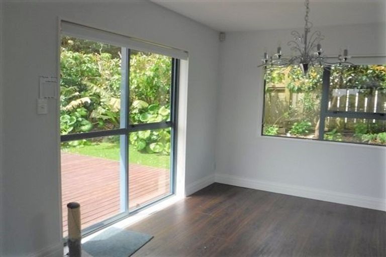 Photo of property in 3 Ring Lane, Paparangi, Wellington, 6037