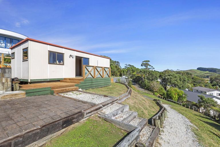 Photo of property in 9 Rakaunui Street, Raglan, 3297