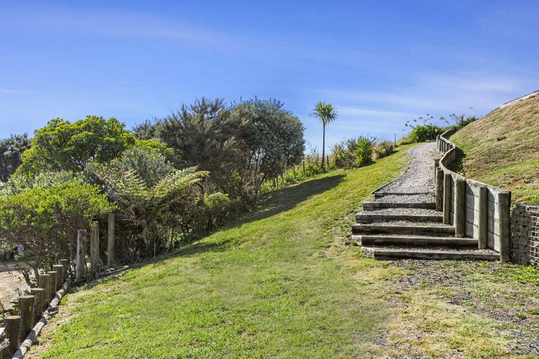 Photo of property in 9 Rakaunui Street, Raglan, 3297