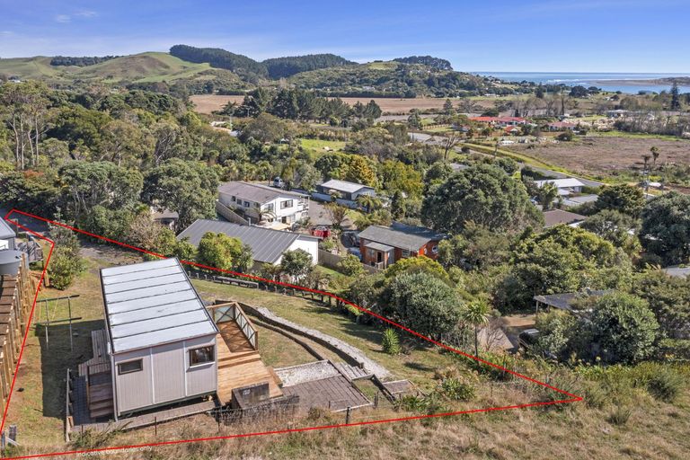 Photo of property in 9 Rakaunui Street, Raglan, 3297