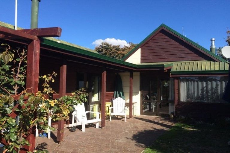 Photo of property in 8 Kennedy Crescent, Wanaka, 9305