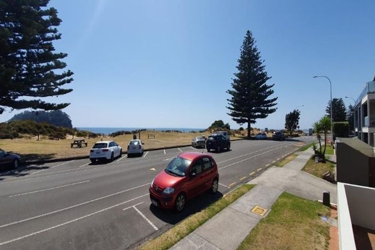 Photo of property in 45 Marine Parade, Mount Maunganui, 3116