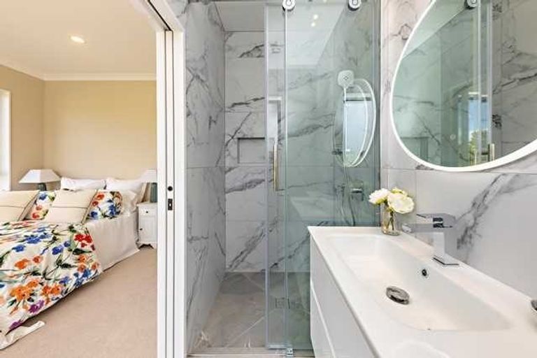 Photo of property in 37 Papareia Road, Karaka, Papakura, 2113