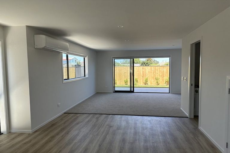 Photo of property in 11 Pipi Place, Levin, 5510