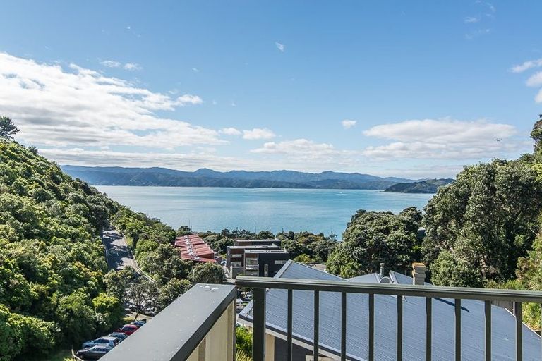 Photo of property in 3/19 Onslow Road, Khandallah, Wellington, 6035