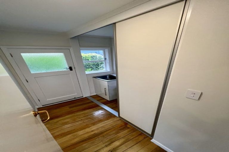 Photo of property in 71 Kohekohe Road, Waikanae, 5036