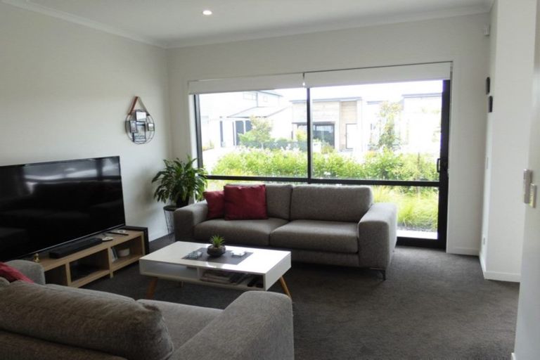 Photo of property in 8 Grey Warbler Road, Hobsonville, Auckland, 0616