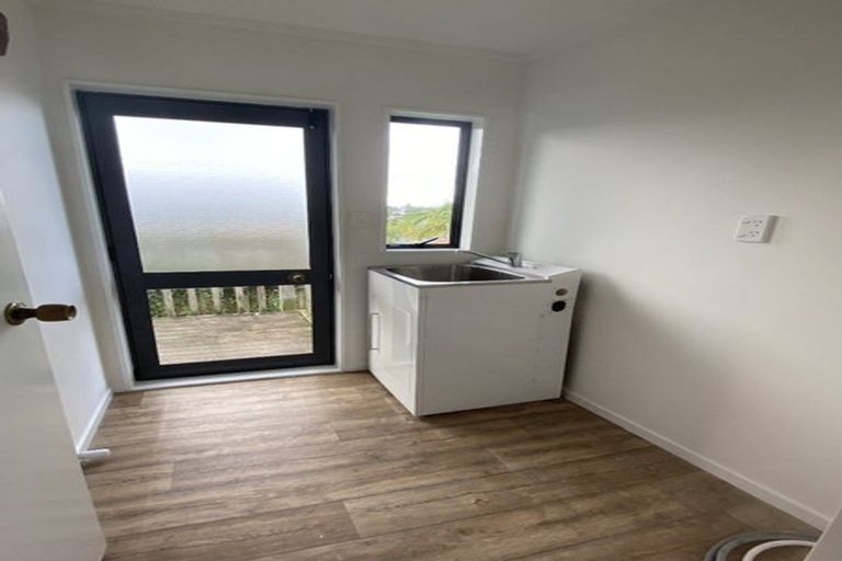 Photo of property in 19 Ian Sage Avenue, Torbay, Auckland, 0630