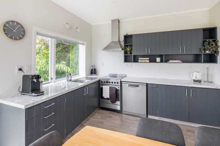 Photo of property in 58a Kainui Road, Hataitai, Wellington, 6021