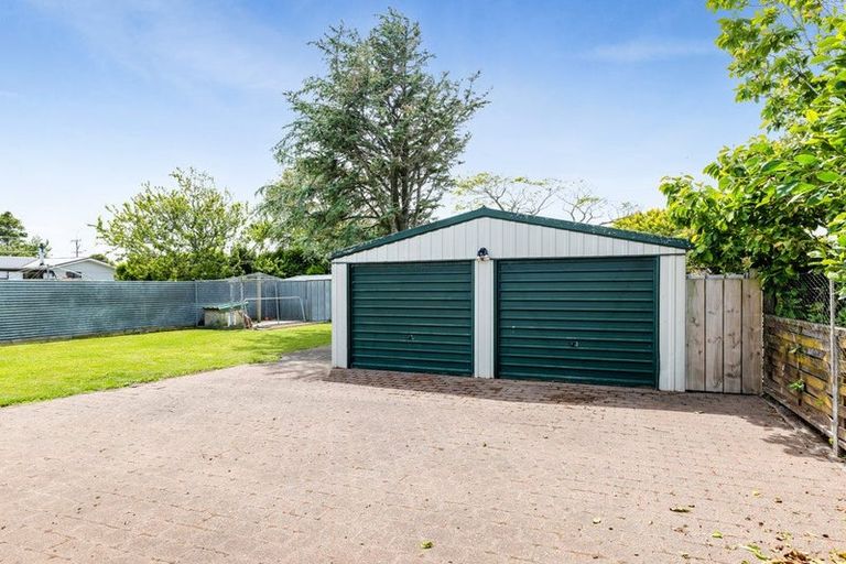 Photo of property in 242 Waihi Road, Hawera, 4610