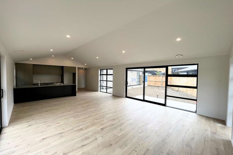 Photo of property in 33 Friesian Close, Jacks Point, 9371