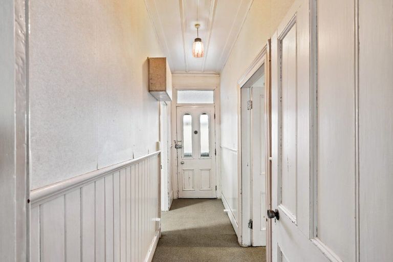 Photo of property in 169 Carlyle Street, Napier South, Napier, 4110