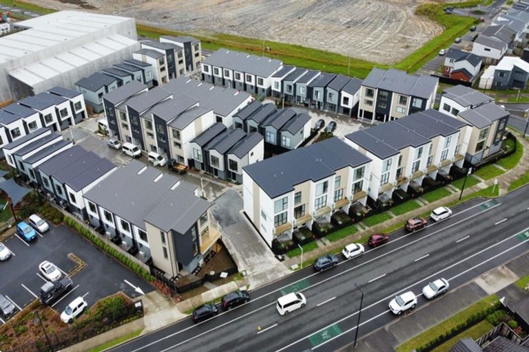 Photo of property in 35 Hinonga Loop, Silverdale, 0932