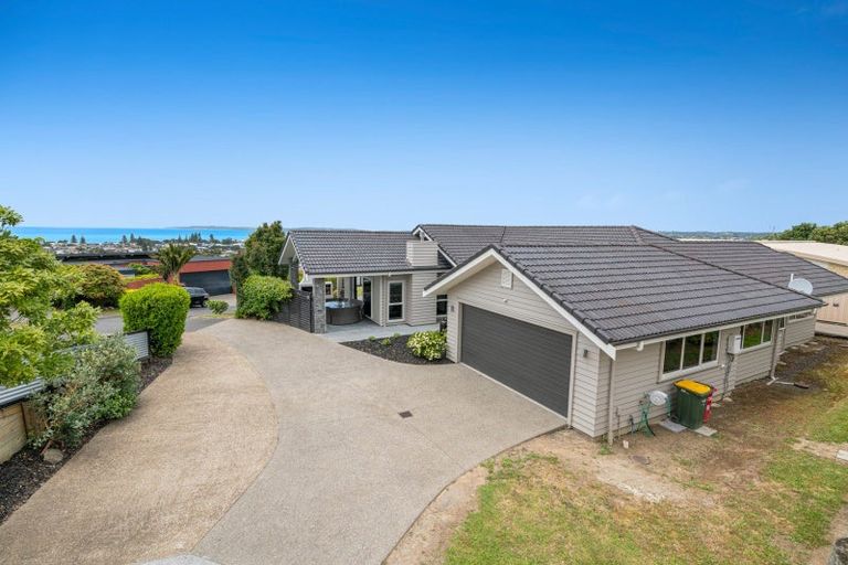 Photo of property in 23 Manhattan Rise, Orewa, 0931