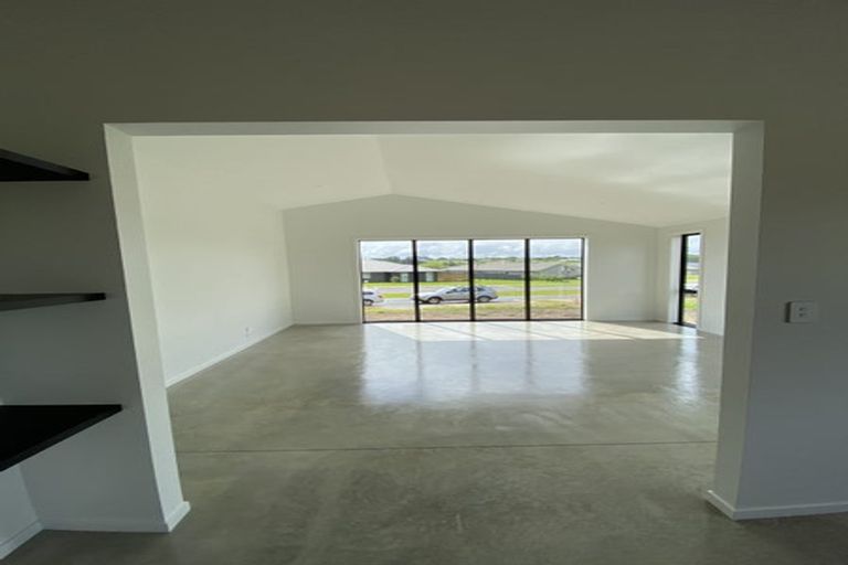 Photo of property in 13 Bragato Way, Te Kauwhata, 3710