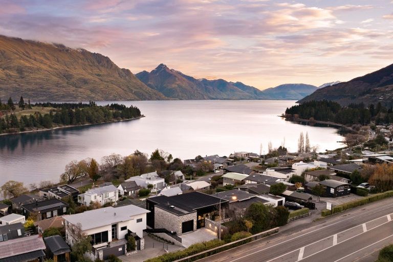 Photo of property in 95 Frankton Road, Queenstown, 9300