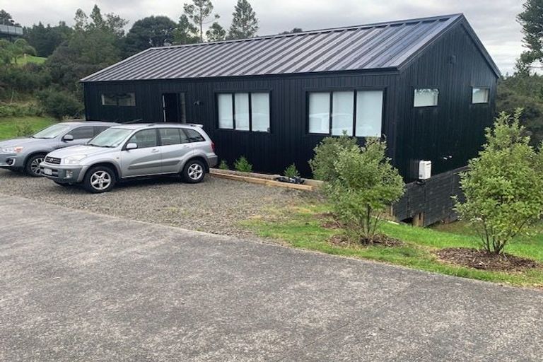 Photo of property in 250 Hillcrest Road, Wainui, 0931