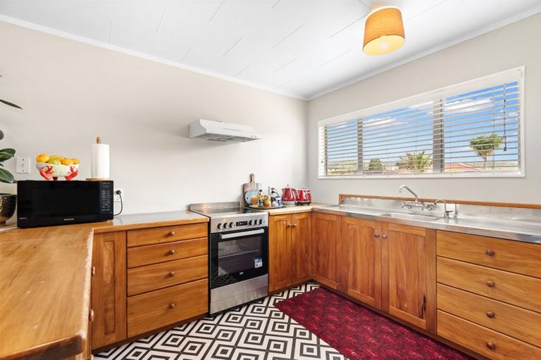 Photo of property in 93 Hatea Drive, Regent, Whangarei, 0112