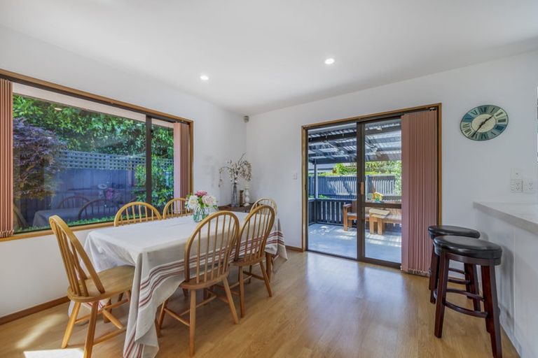 Photo of property in 17 Worthy Street, Ilam, Christchurch, 8041