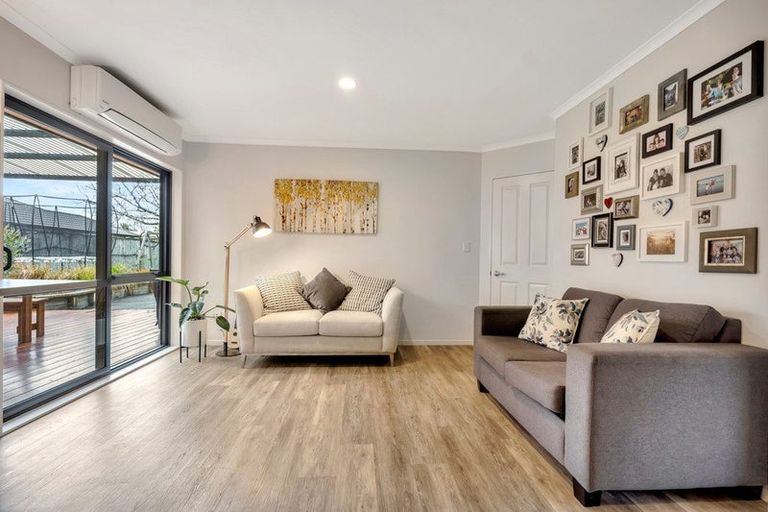 Photo of property in 3 Ron Wyatt Lane, Waiuku, 2123