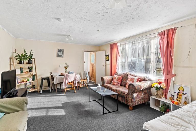 Photo of property in 17 Hurley Road, Paraparaumu Beach, Paraparaumu, 5032