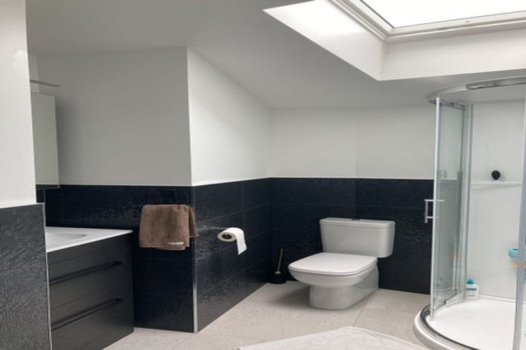 Photo of property in 216d Sutherland Road, Lyall Bay, Wellington, 6022