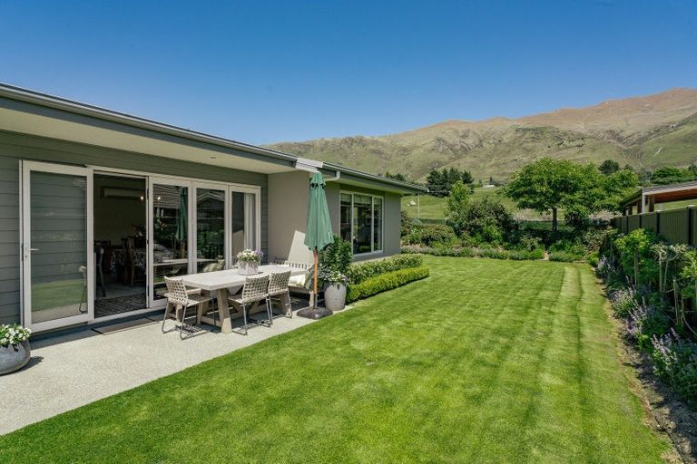 Photo of property in 50 Kelliher Drive, Wanaka, 9305