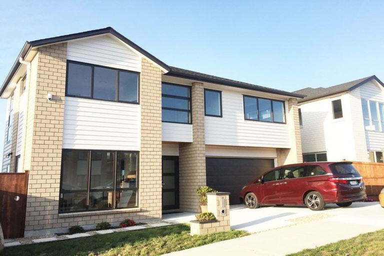 Photo of property in 31 Carrickdawson Drive, Flat Bush, Auckland, 2019