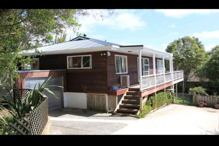 Photo of property in 89 Woodglen Road, Glen Eden, Auckland, 0602