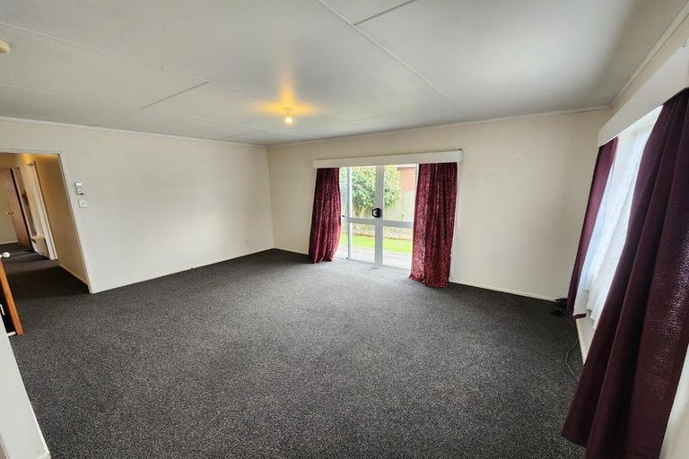 Photo of property in 16a Aberdeen Avenue, Takaro, Palmerston North, 4412