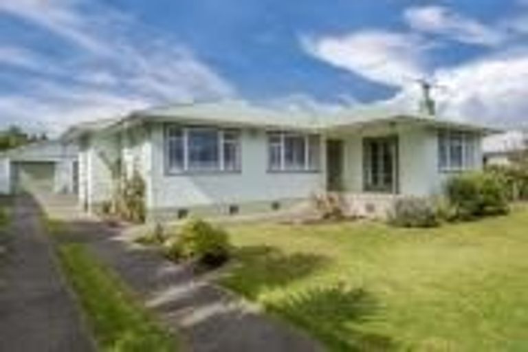 Photo of property in 182 Cambridge Street, Levin, 5510